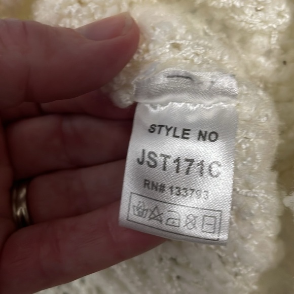 Pol Cream Slouchy Turtleneck Sweater Oversized High/Low Hem Large - Picture 7 of 10